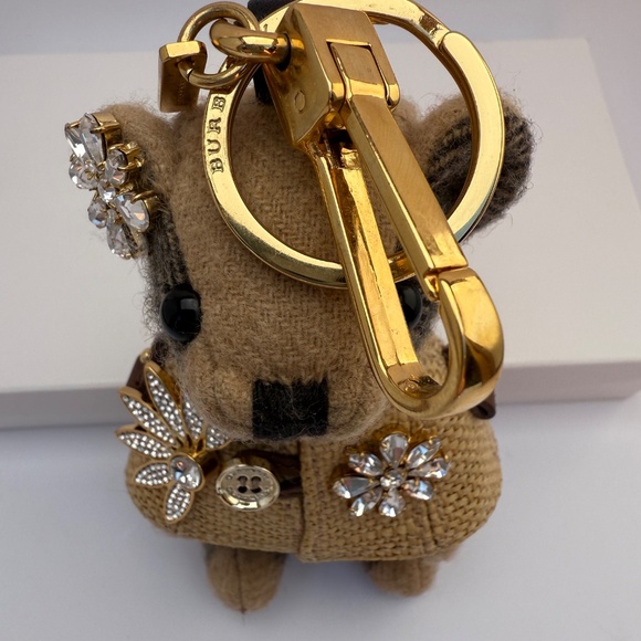 Authentic Burberry Thomas Bear Keychain with Cape & Chrystals - Picture 5 of 6
